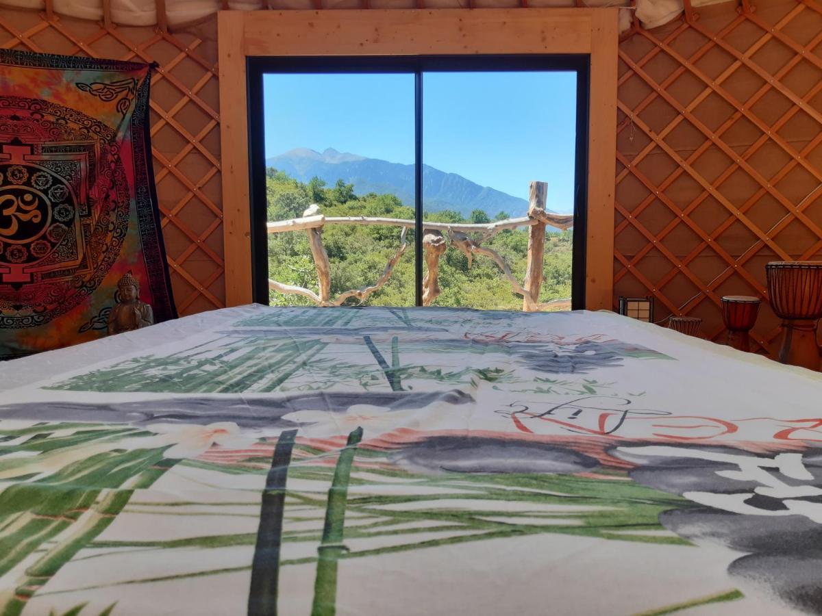 Yourte Contemporaine Avec Magnifique Vue Sur Les Montagnes Rigarda Zewnętrze zdjęcie